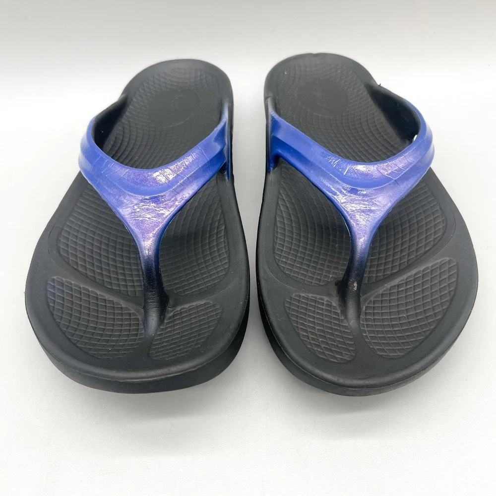 Oofos Womens 7 OOlala Recovery Shoes Thong Sandals Blue Black Yoga Beach Comfort